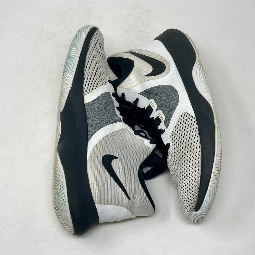 Nike Air Precision II Sneakers Men's 8 1/2‎ Black White 1,4,4,9:S-145